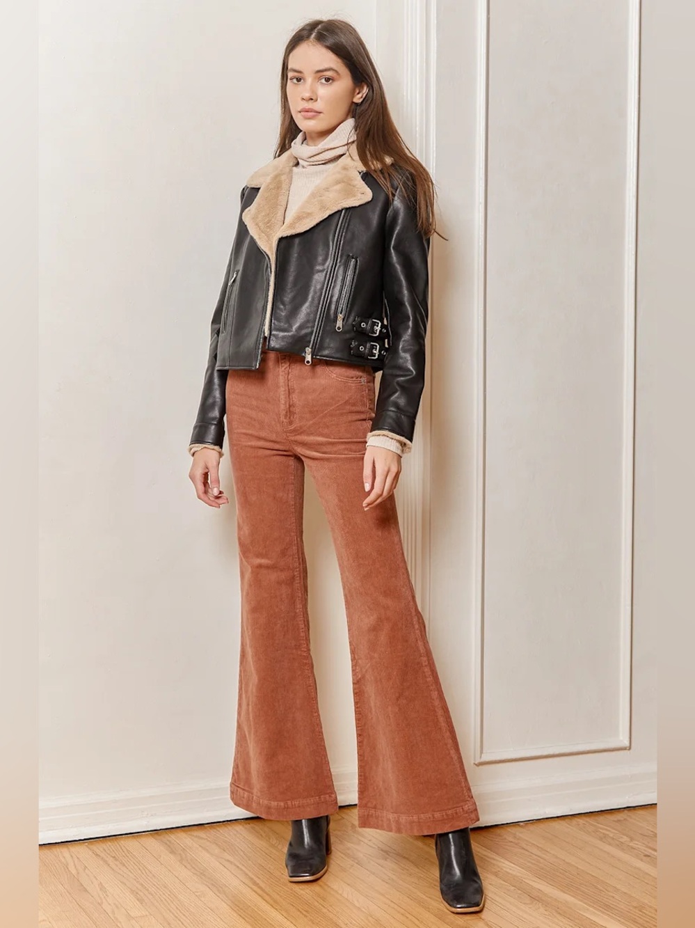 ROLLA'S Eastcoast Flare Corduroy Pants in Cinnamon